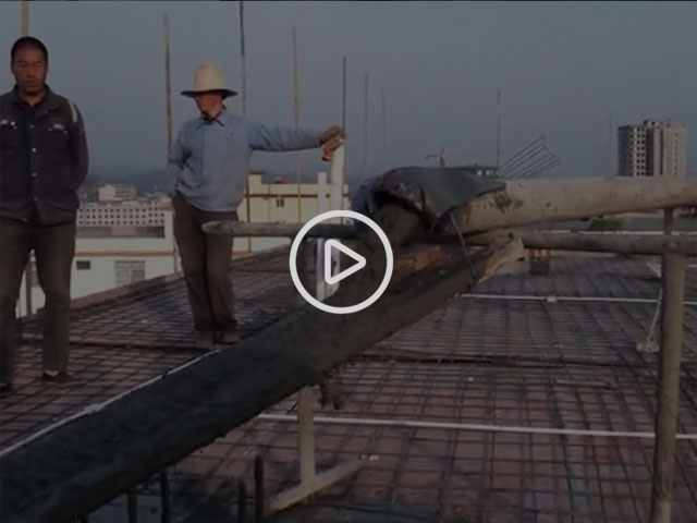 山東力源機(jī)械，車載式攪拌拖泵一體機(jī)現(xiàn)場施工視頻